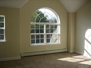 2nd image of 1566 Osborn Ave