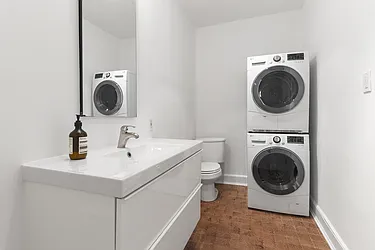 Rented by BARNES New York