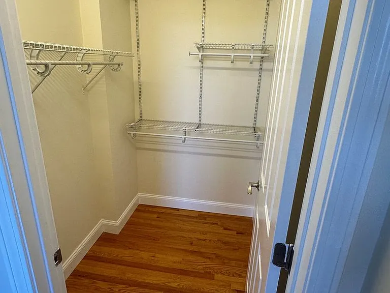 32 Vila LLC — Photo 5