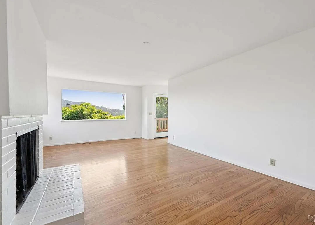 4 bed, 1770 sqft, $11,495 — Photo 3