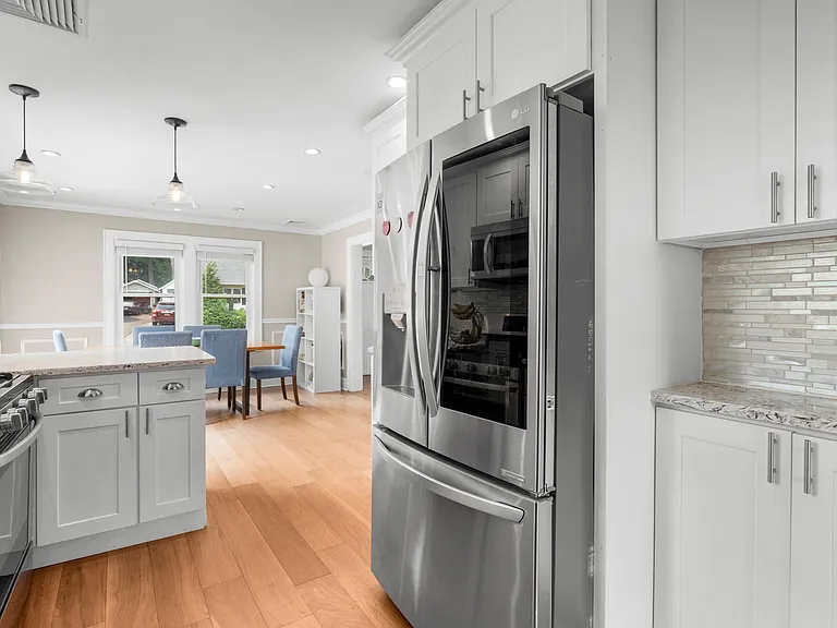 76 Chestnut Ave — Photo 12