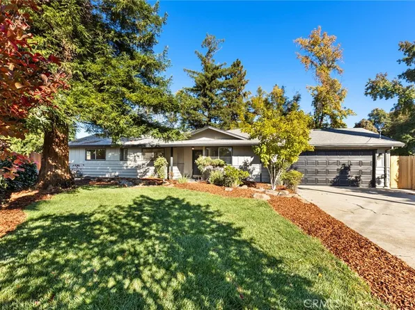 8 Cottage Cir, Chico, CA 95926