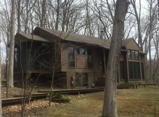 8179 Stonehedge Rd, Gregory, MI 48137