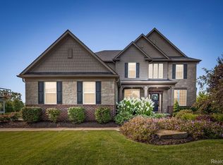 50643 Mayfield East Ct, Canton, MI 48187