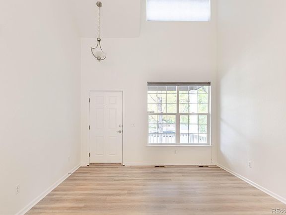 4th image of 9692 Sun Meadow Street