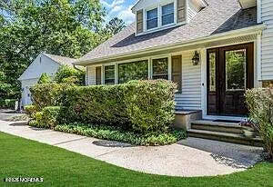 411 Butterfly Rd — Photo 6
