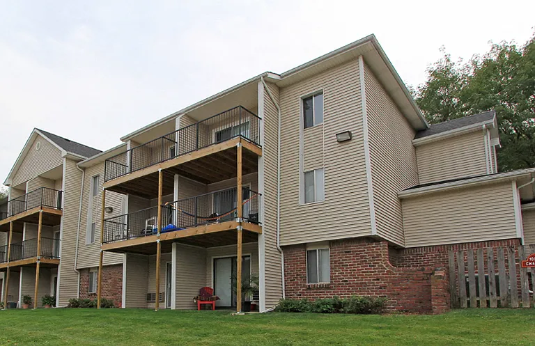 Kensington Woods Apartments — Photo 19