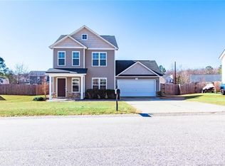 624 Broad Dr, Raeford, NC 28376