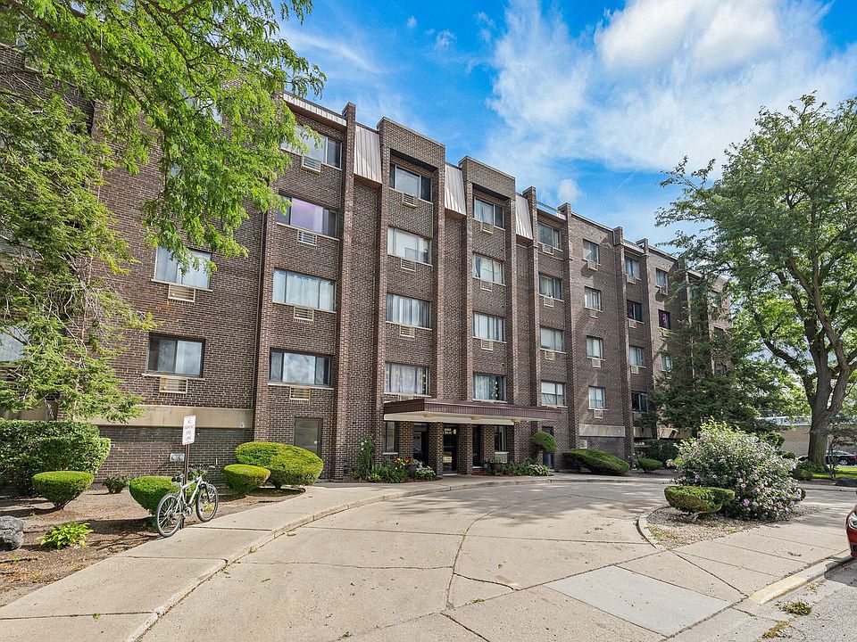 1st image of 8444 W Wilson Ave Unit 208