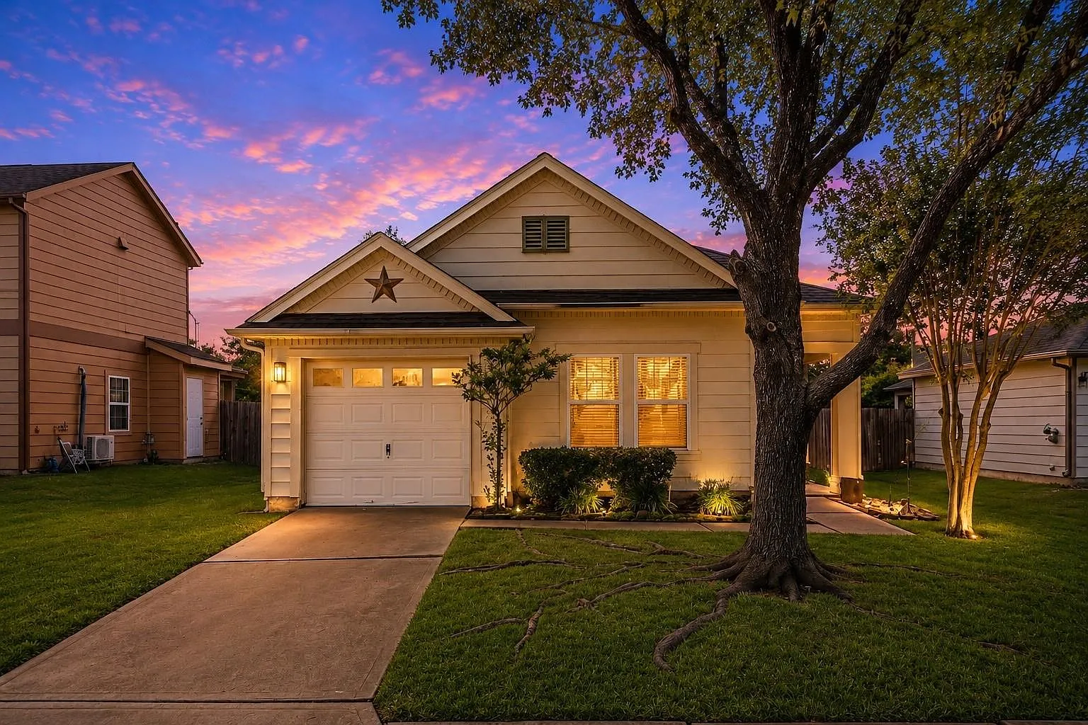 3 bed, 2.0 bath, 1332 sqft, $1,950 — Photo 1