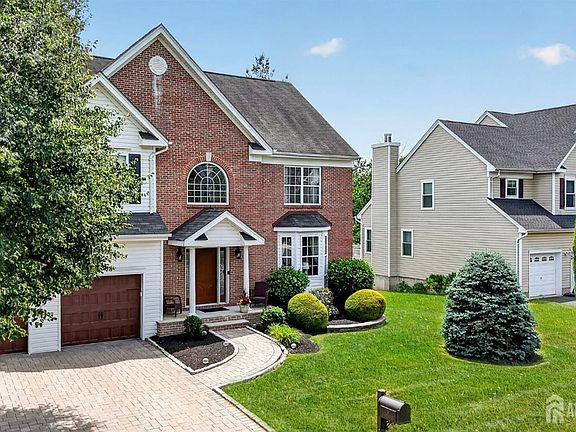 3rd image of 9 Summerfield Dr