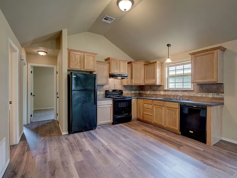 713 S Choctaw Ave #713 — Photo 4