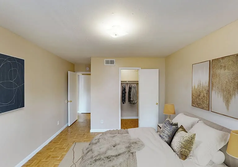 Creekwood Apartments — Photo 49