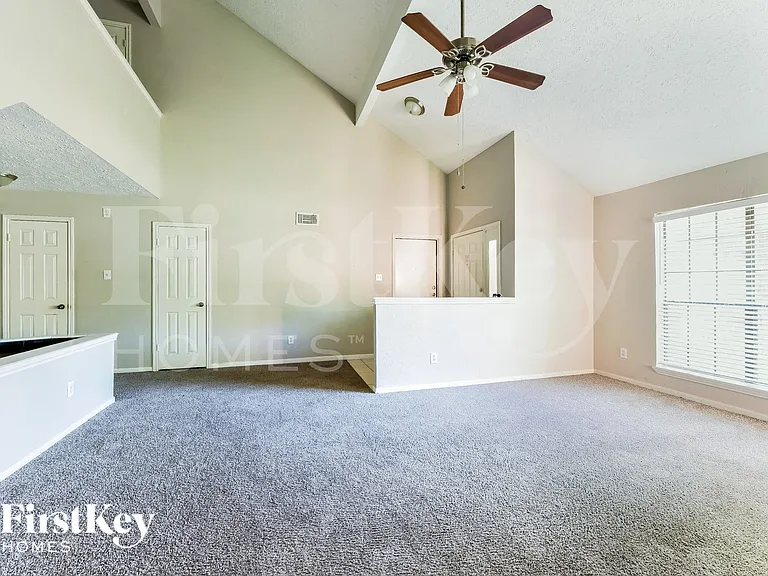 8511 Stagewood Dr — Photo 4