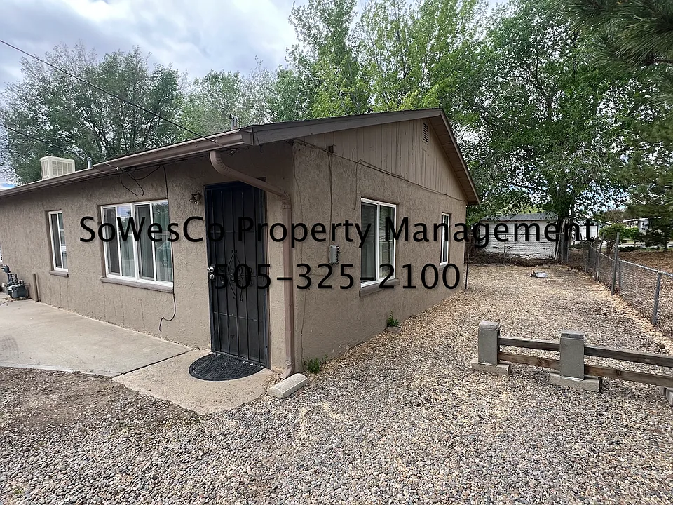 1800 E 15th St #4