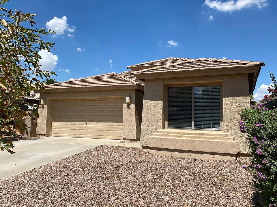 3850 E Sundance Ave