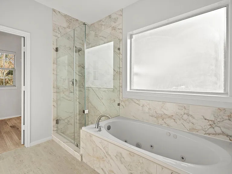308 Meadow Trail Ct — Photo 13