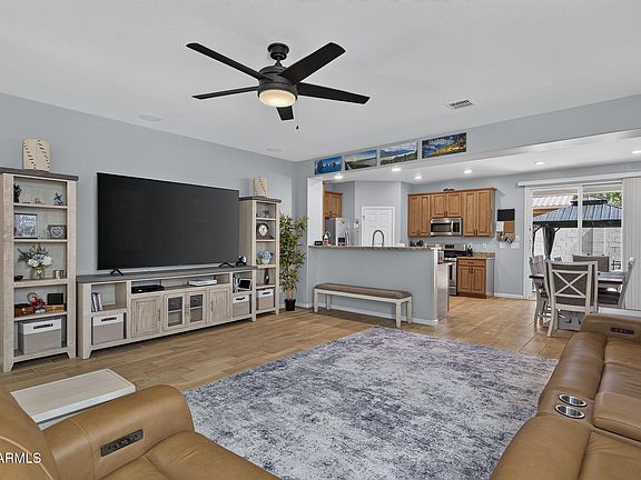 4th image of 13146 W AVENIDA DEL REY --