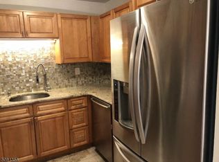 116 Federal Hill Rd, Pompton Lakes, NJ 07442