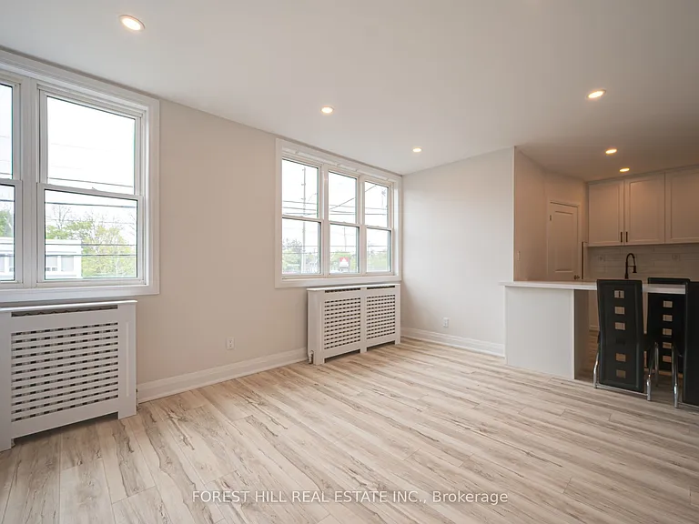 7725 Yonge St #2 — Photo 19