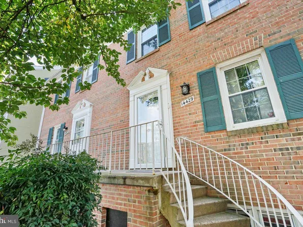 14429 Cool Oak Ln, Centreville, VA 20121