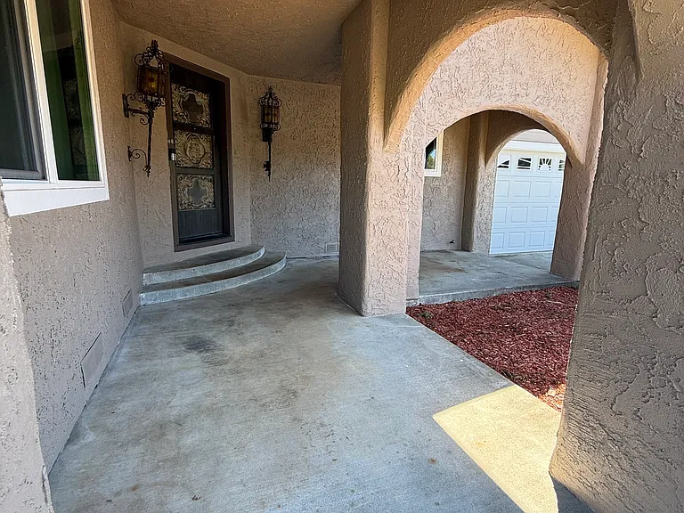 344 Joaquin St — Photo 3