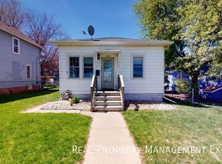 623 S 4th Ave, Sioux Falls, SD 57104