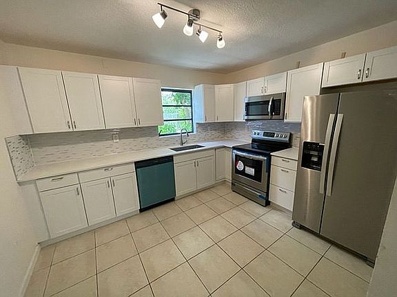 NEW KITCHEN