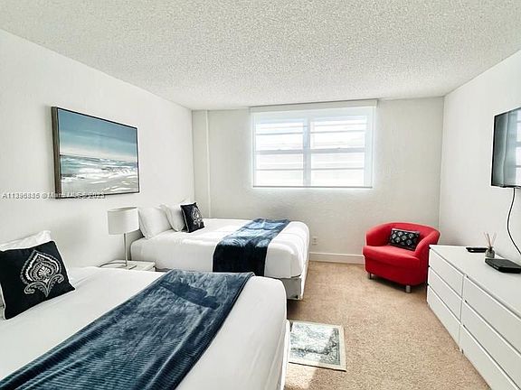 4th image of 19370 Collins Ave APT 1510
