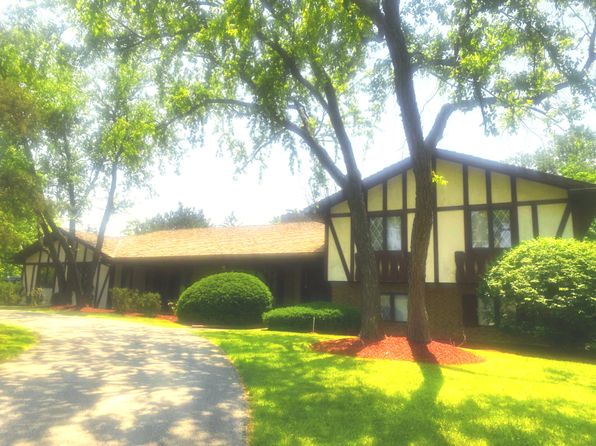 44 Kingston Dr