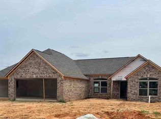 16 Silverhill Cv, Jackson, TN 38305