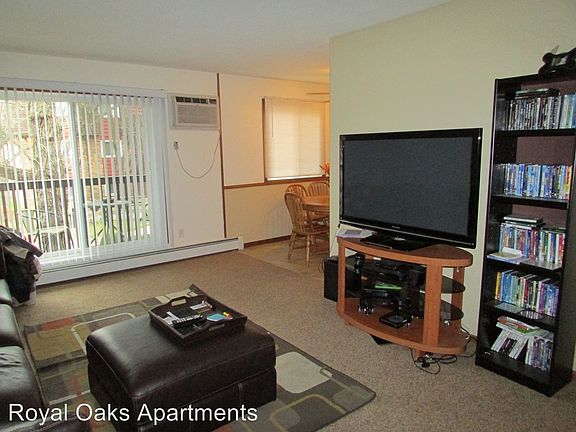 2nd image of 257 99th Ave NE APT 103