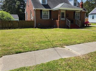 20 Greenbrier Rd, Portsmouth, VA 23707