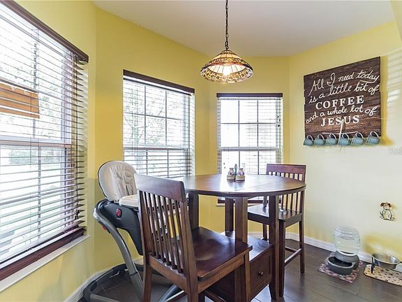 5th image of 4315 Sandhurst Dr #4