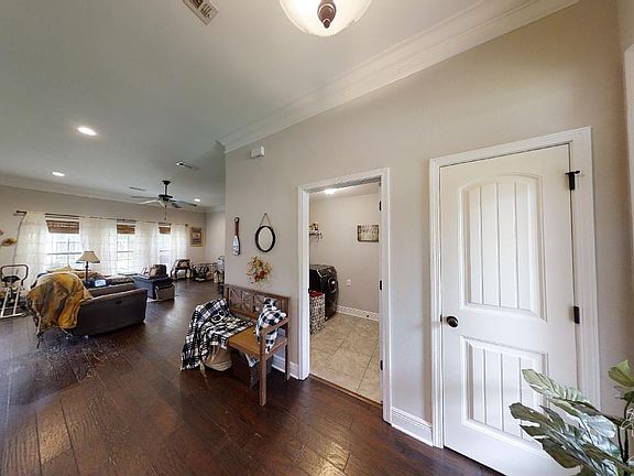 5th image of 2517 Avalon St