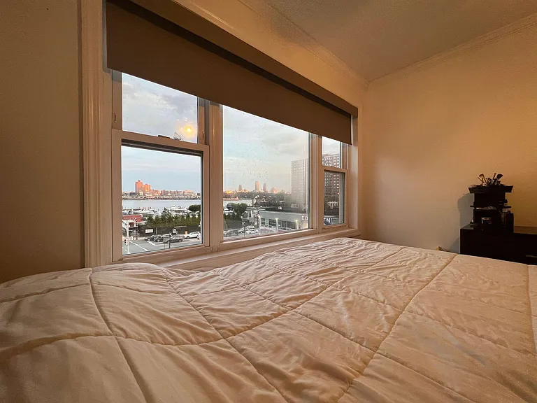 11 Beverly Pl #1 — Photo 1