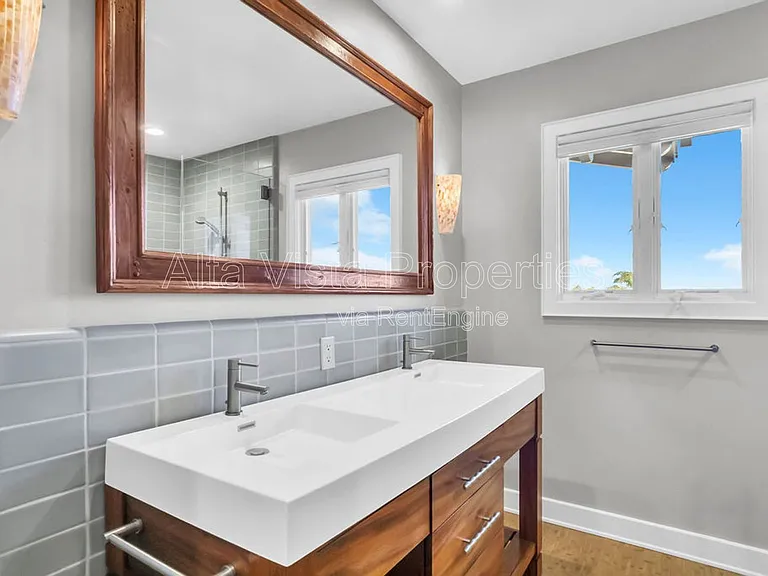 5940 La Jolla Mesa Dr — Photo 38