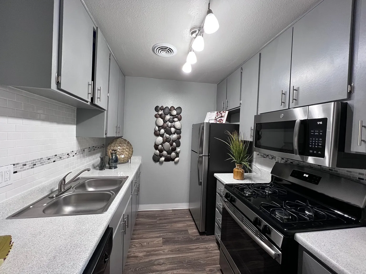 Oasis at Scottsdale — Photo 1