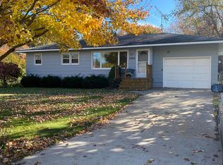 5356 Hillview Dr, Muskegon, MI 49441