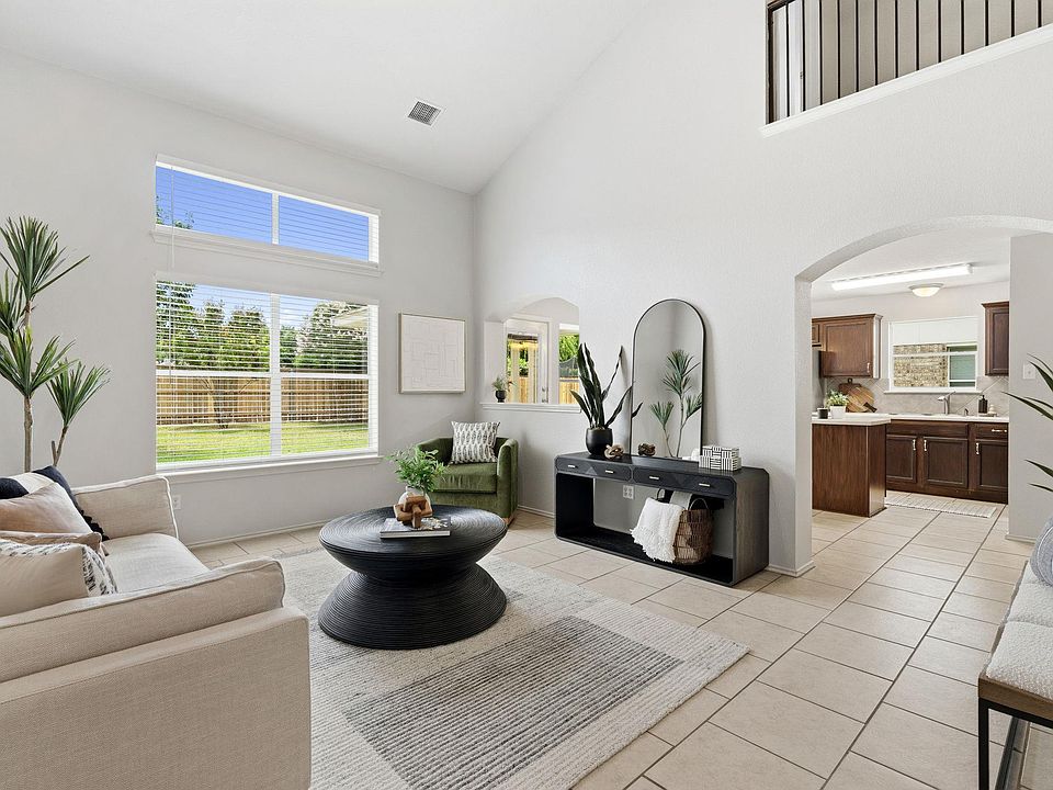 1st image of 560 Woodsorrel Way