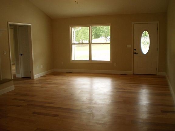 5th image of 455 Carriage Dr Lot 36