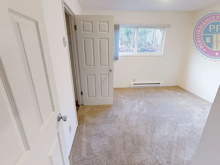 525 SE 28th Ave #110 — Photo 6
