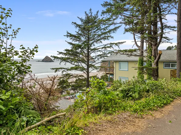 1570 Portland Ave, Oceanside, OR 97134