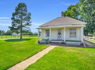 302 S Maple St, Amherst, NE 68812