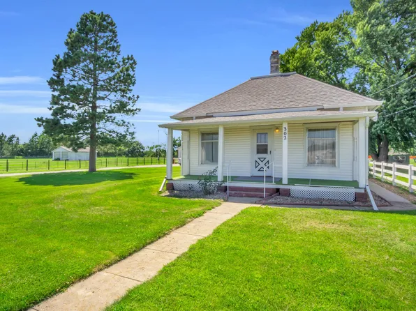302 S Maple St, Amherst, NE 68812