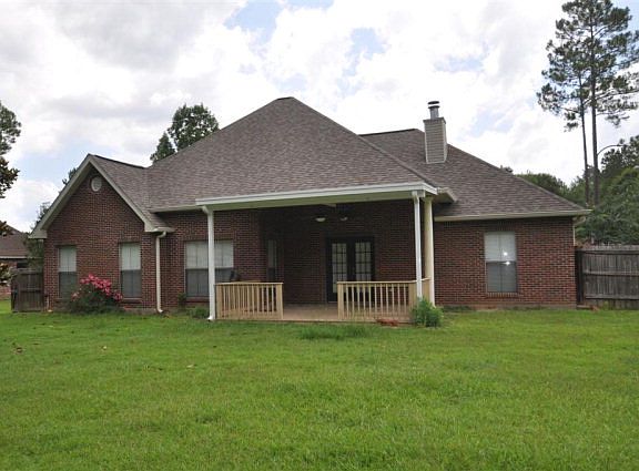 5th image of 96 Fox Pen Dr