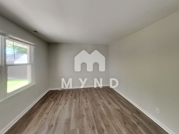 2nd image of 3631 Four Seasons Dr