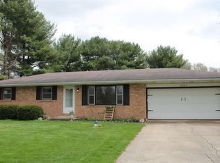 12525 Glen Oak Ln E, Granger, IN