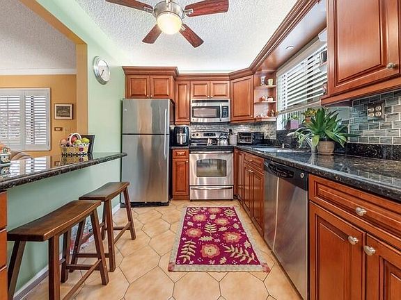 4th image of 15072 Ashland Place #122
