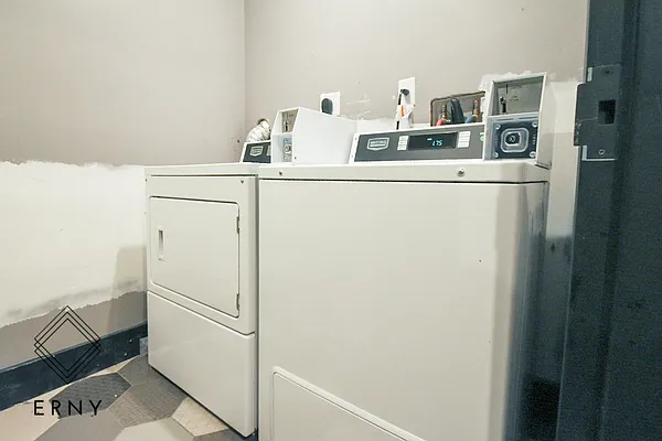 Rented by ERNY LLC | media 17